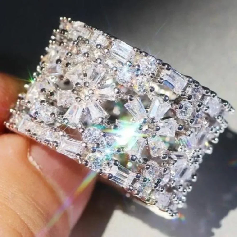18 CT 925 STERLING SILVER DIAMOND RING - Picture 1 of 6